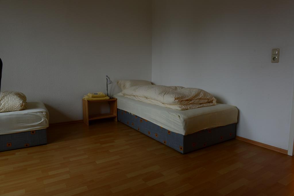Monteur Und Messewohnung Родґау Екстер'єр фото